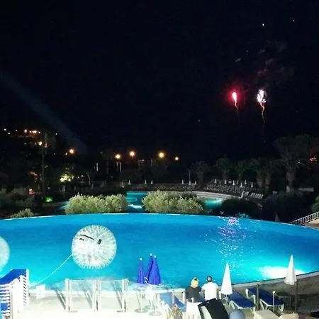 Cap Esterel Village : 2 Pieces Rez De Jardin Centre P1 -281la Διαμέρισμα Saint-Raphaël